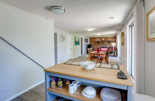 Columbine Valley House | Ranch with Walkout basement- Extended Stay in Littleton