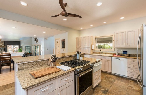 Cortez House | Rancho Sendero Correo -Historic Home on 300 Acres- Hot Tub/Pool Table/Trails