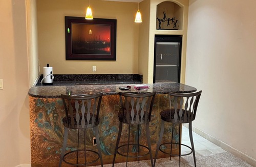 Perry Park Villa | Red Rock Views-Luxury Mountain Estate-4 En-Suite BR-Theater-Hot Tub-Dog Friendly