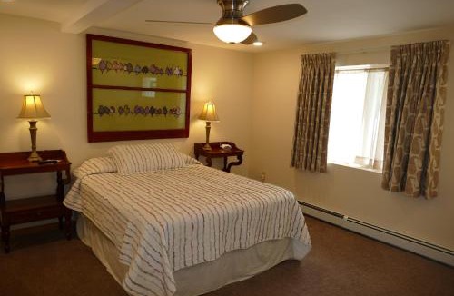 Manitou Springs Hotel | Red Wing Motel