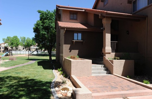 St. George Condo | Relax in the Sun Extremely Clean with Fast Internet great amenities 10% Discount