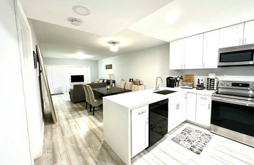 Inverrary Condo | Remodeled 2BR Condo Quiet & Cozy Near World Cup Venues
