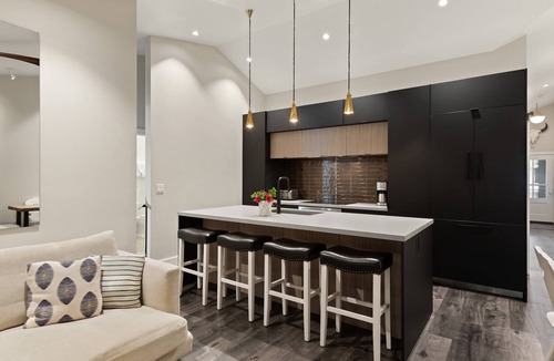 Aspen Condo | Remodeled Aspen Gem! 1 Block to Aspen Mtn, Balcony with Views, W/D, Parking & Walk to Town