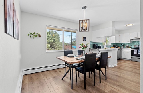 Westminster House | Renovated 3 bed 2 bath quiet home in Westminster, 15 mins from Denver+Boulder!