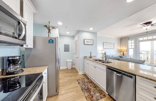 Upper Grand Lagoon Condo | Resort condo w/amazing bay views, shared hot tub & community pool