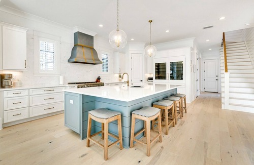 Seacrest House | Resort Like Paradise, Steps from Beach! VRBO's 2024 Vacation Rental Of The Year!