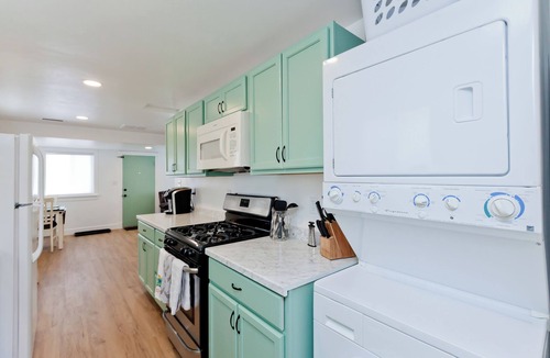 Grand Junction Cottage | River City Hideaway Pets Downtown Desk