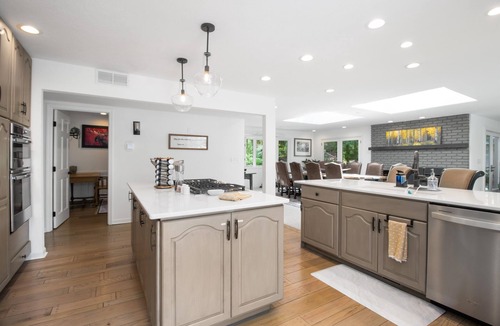 Glenwood Springs House | River Frontage! Family Friendly Mtn Retreat