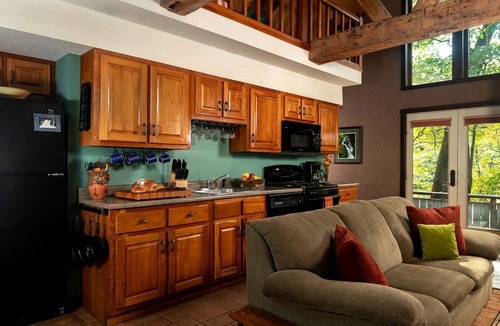 Confluence Cabin | Riverfront Cabin Rental with a Private Beach on Youghiogheny River near Pittsburgh, Pennsylvania