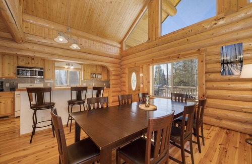 Grand Lake Cabin | Rocky Mountain cabin w/fireplace & deck