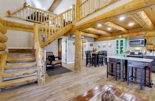 Gusher Cabin | 'Rustic Cliff Ranch B' - Uintah Basin Retreat!