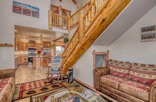 Mesa County House | Rustic Retreat: Unplug and Unwind