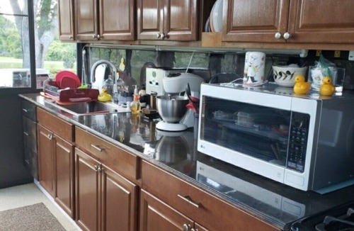Cottondale House | RV Retreat Executive #3 in tranquil setting, Indoor - Inground Pool with Jacuzzi