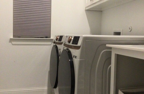 Parker County House | Safe & Quiet Private Room + Bath Shared Home w/Host
