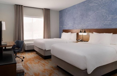 Moab Hotel | Scenic Retreat Near Arches Perfect for Family & Adventure Seekers | Onsite Pool