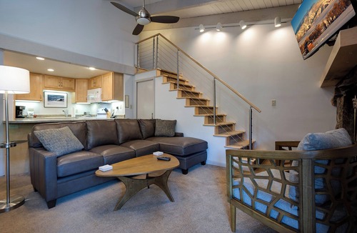 Steamboat Springs Condo | SE062 | Top Floor | Private Balcony | Hot Tub | Ski In/Out | A/C