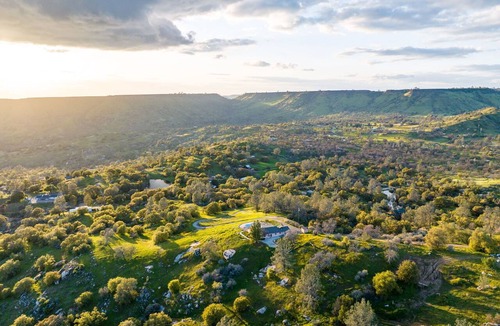 Clovis House | Secluded Beautiful Mountainside Getaway with a Pool & Views