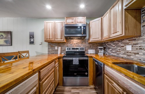 Winter Park Condo | Second-floor condo with fireplace, hot tub & indoor pool - dog-friendly