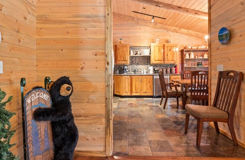 Estes Park Cabin | Serene Sunrise Cabin: 3BR Retreat, Steps from Pine Haven, Amenities Galore