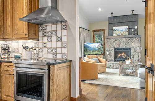 Estes Park House | Serenity Pines - 4 bedroom luxury home with AC