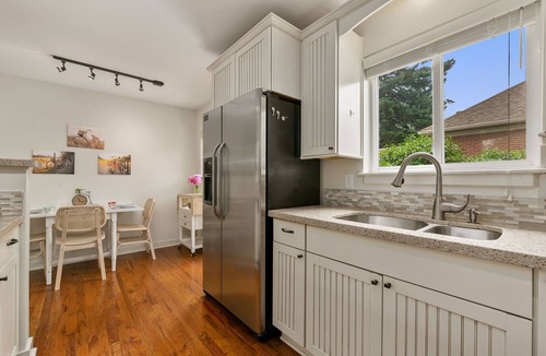 Martinez Park House | Sherwood Cottage - Steps from Old Town & Poudre River