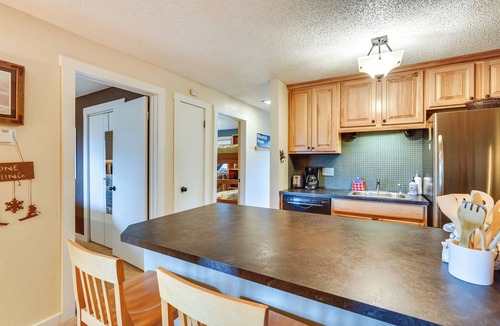 Wildernest Condo | Silverthorne Condo w/Lake Views: 10 Mi to Skiing!