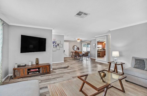 Highland Hills House | Single Story Henderson 3BR Home, Hot tub, Sleeps 6