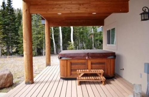 Brian Head Cabin | Ski In/out Luxury Cabin With Private Jacuzzi