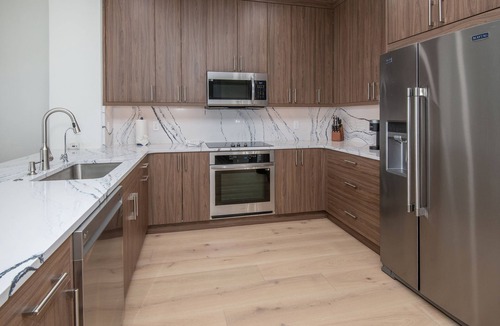 Highlands Townhomes Condo | Ski-In & Out Your Doorstep! Lovely Interior, Pool/Hot Tub!