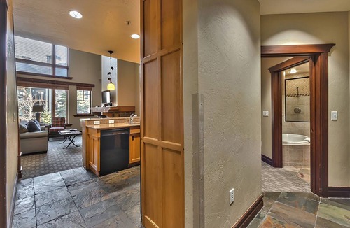 Park City Resort | Ski-In/Ski-Out Base of Waldorf Gondola 3-Bedroom Villa + Amenities