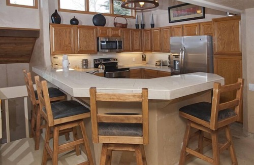 Beaver Creek House | Ski in/Ski Out from This Mountainside Home! Tons of Updates