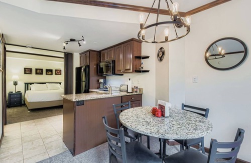 Peak 9 Apartment | Ski In, Ski Out Studio, Peak 9 Views From Balcony, Hot Tubs, Beaver Run