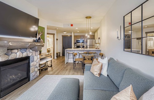 Copper Mountain Village Apartment | Ski-In/Ski-Out/Slope Views, Luxury, Village Center, King Bed+Deck