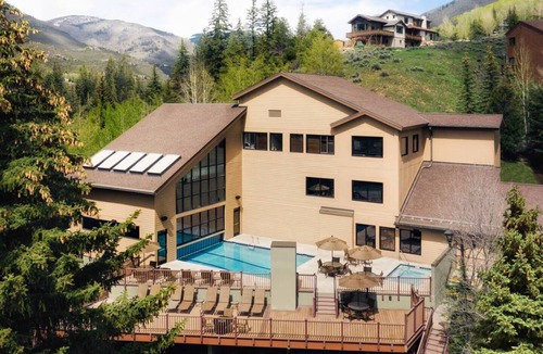 Vail Villa | Ski Retreat 2BR Marriott Villa Evergreen Sleeps 8