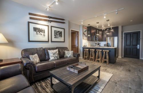 Winter Park Apartment | Ski Slope View Remodeled Zephyr Mountain Lodge Condo condo