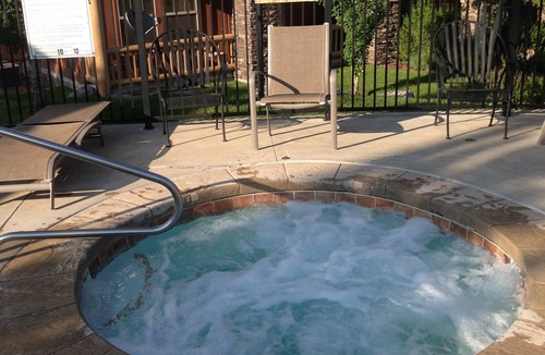 Park City Condo | Ski The Best At A Great Price! 2 Minutes From Deer Valley Gondola.