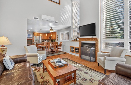 Park City House | Ski the Canyons Village! Majestic Mountain Views! Free door-to-ski shuttle!