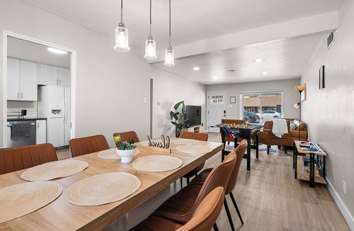 Jewell Heights - Hoffman Heights House | Sleeps 12 · Game Room · Foosball · Yard BBQ · 3BR Near Anschutz & Denver
