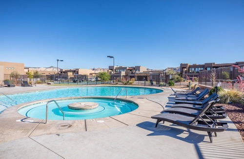 St. George Villa | Sleeps 16 w/Loft & Fire Pit on 18th Green