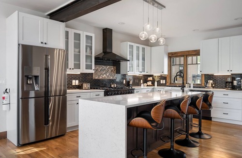 Old Town House | Slopeside Luxury Chalet I Hot Tubs I Firepit I Views I Game Room I Theatre I Discounted Attractions