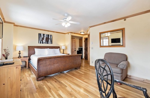 Beaver Creek Hotel | Slopeside Luxury, Pool, Hot Tubs, Conceirge | LB400