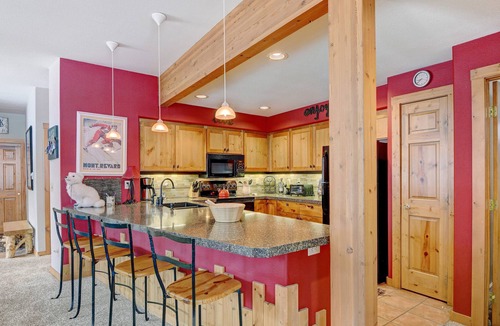 Old Town House | Slopeside Luxury Villa 2 / Hot Tub / Great Views / Best Price - $500 FREE Activities Daily