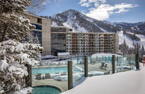 Salt Lake Mountain Resorts Condo | Snowbird Cliff Club Condo, Sleeps 10, XMAS WEEK, Sat 12/19/26 - Sat 12/26/26