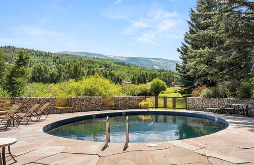 Snowmass Village Condo | Snowmass Mountain Views w Hot Tub & Pool!