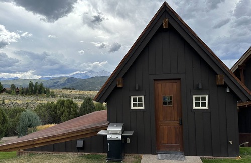 Missouri Heights Cottage | Sopris view a serene guest house close to all the Aspen Valley has to offer