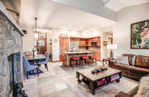 Breckenridge House | Spacious 2BR luxury Thunder townhome - ski-in, walk to gondola and Main Street