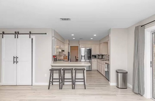 Ocean City House | Spacious 4-bedroom house in quiet Fort Walton Beach, close to beaches and bases!