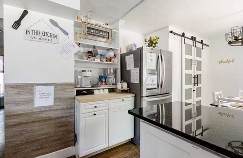 Thornton House | Spacious 4-bedroom house in welcoming Thornton, Cozy for families to relax.