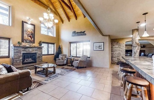 Leeds House | Spacious 5BR Mountainview Zion National Park