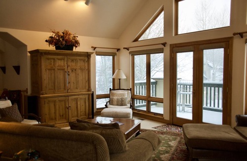 Edwards House | Spacious Arrowhead Home/AC/Two Decks/Panoramic Sunset Views